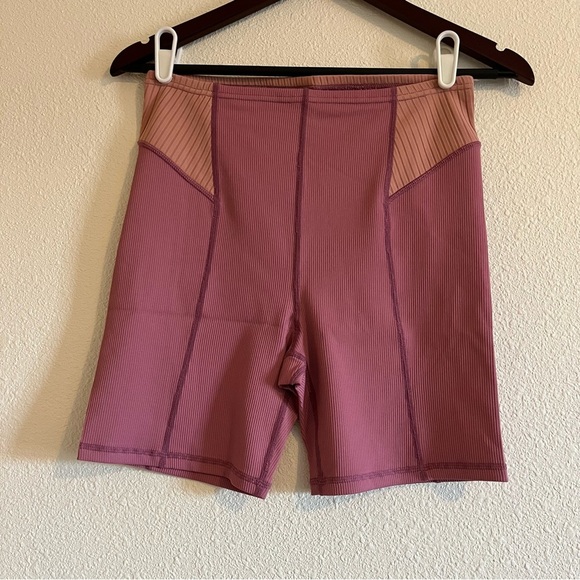 NWT For Love and Lemons Dani Biker Short Mauve pink, size Extra Small - Picture 6 of 8
